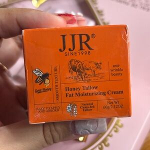 JJR Honey Tallow Moisturizing Cream